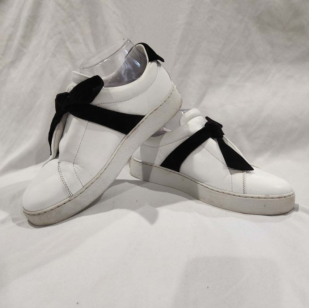 Alexandre Birman Clarita White Nappa Leather and Black Suede Sneakers. Size 38